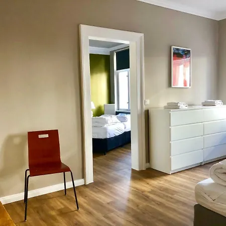 Leipzig-suites - Hostel-apartment Lindenauer Markt * Λειψία