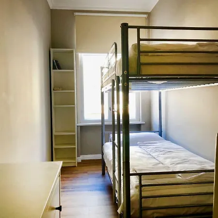 Hostel Leipzig-suites - Hostel-apartment Lindenauer Markt Λειψία